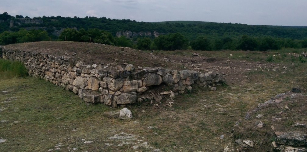 Vestiges de la muraille d'une cité thrace, tribu des Gètes, IIIe-IVe siècle av J.-C., environ de Shoumen, Bulgarie