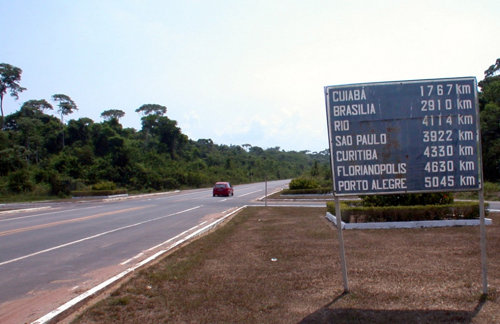 Plaque routiere à Santarem
