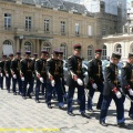 La garde Républicaine dans la cour d'honneur du Palais du Luxembourg.