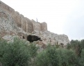 Grotte sur le flanc de l'Acropole