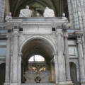 Gisants de la basilique de St Denis : le mausolée de François 1er et  Claude de France.