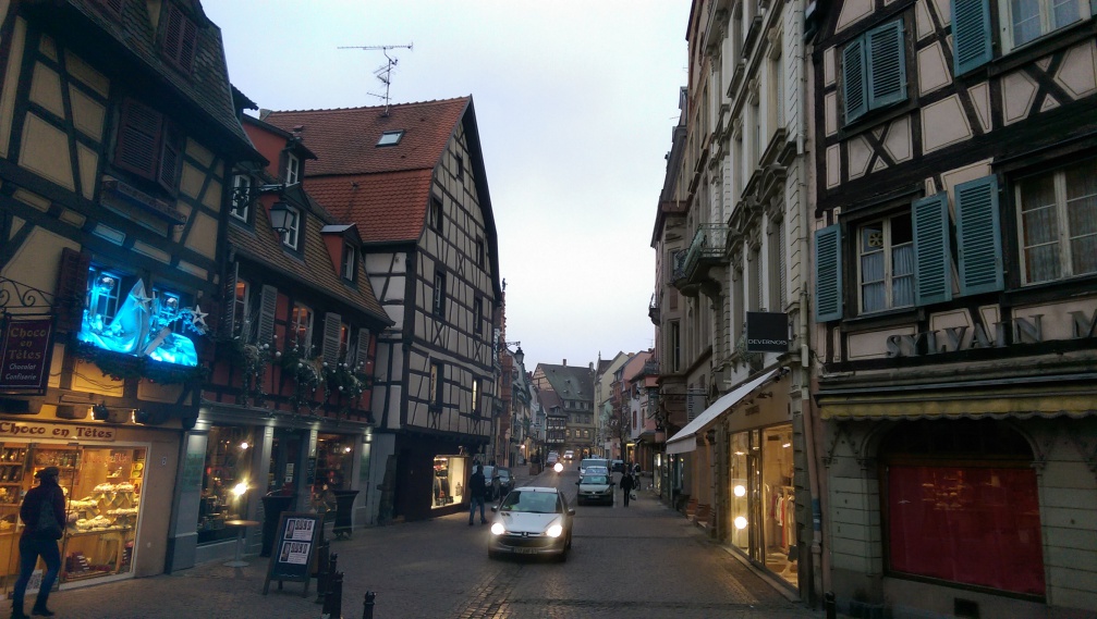 Une rue du centre-ville de Colmar