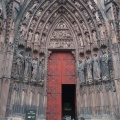 Un des portails d'entrée de la cathédrale de Strasbourg.jpg