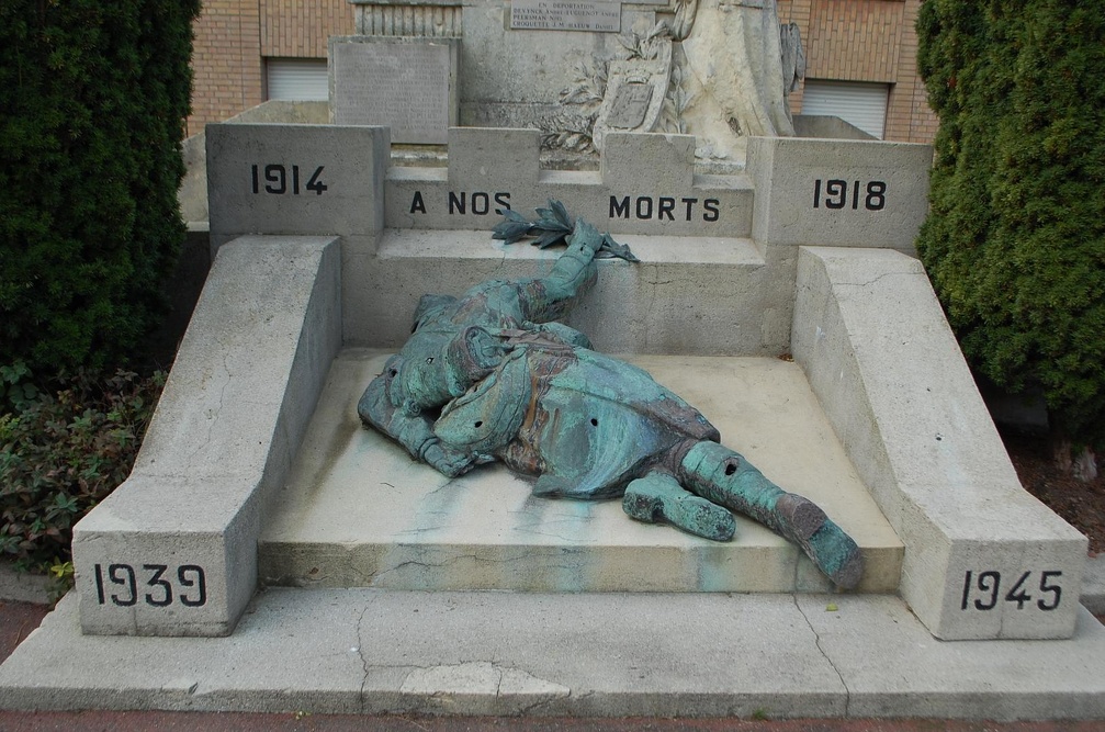 Monument aux morts de la ville de Bergues