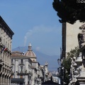 Piazza Duomo & Etna qui fume.JPG