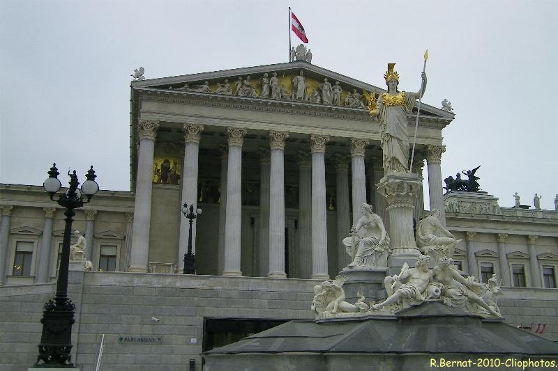 Vienne - Façade du parlement de Vienne