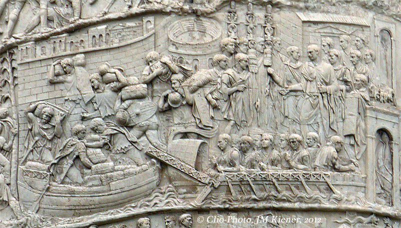 Colonne de Trajan : sur le Danube