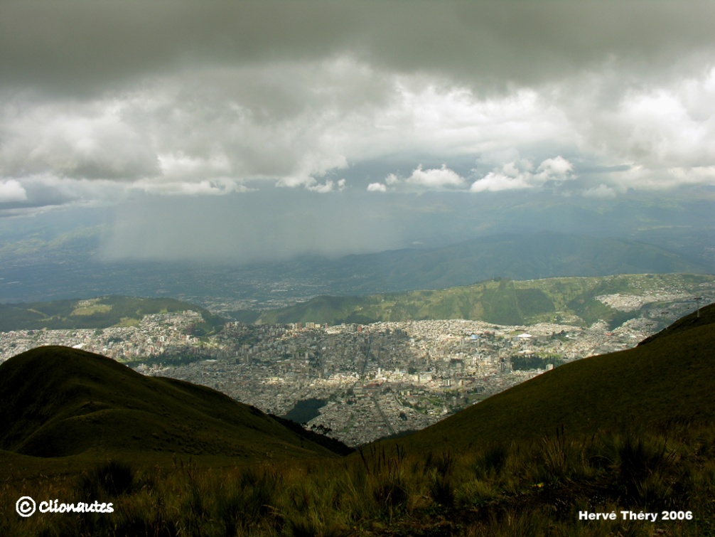 Quito_Teleferico.jpg