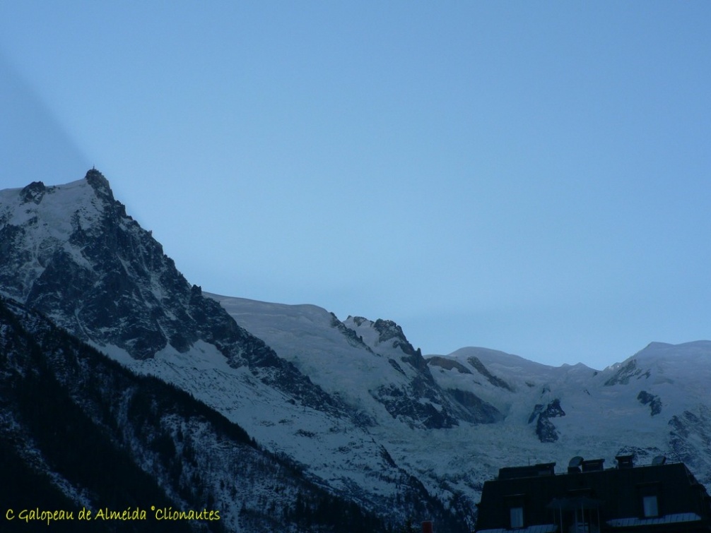 Mt_Blanc_aig_midi.jpg