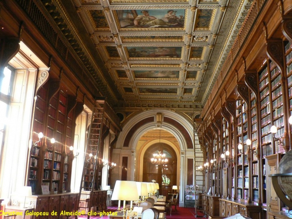 bibliotheque.JPG