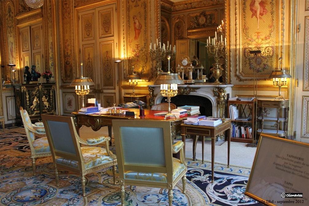 Bureau de travail du Président de la République dans le Salon doré