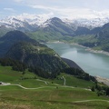 Barrage de Roselend, au fond le Mont Blanc