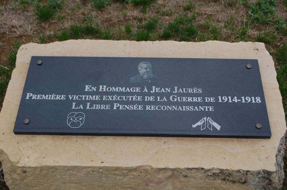 Plaque accompagnant le monument de Chauny en hommage à Jean Jaurès