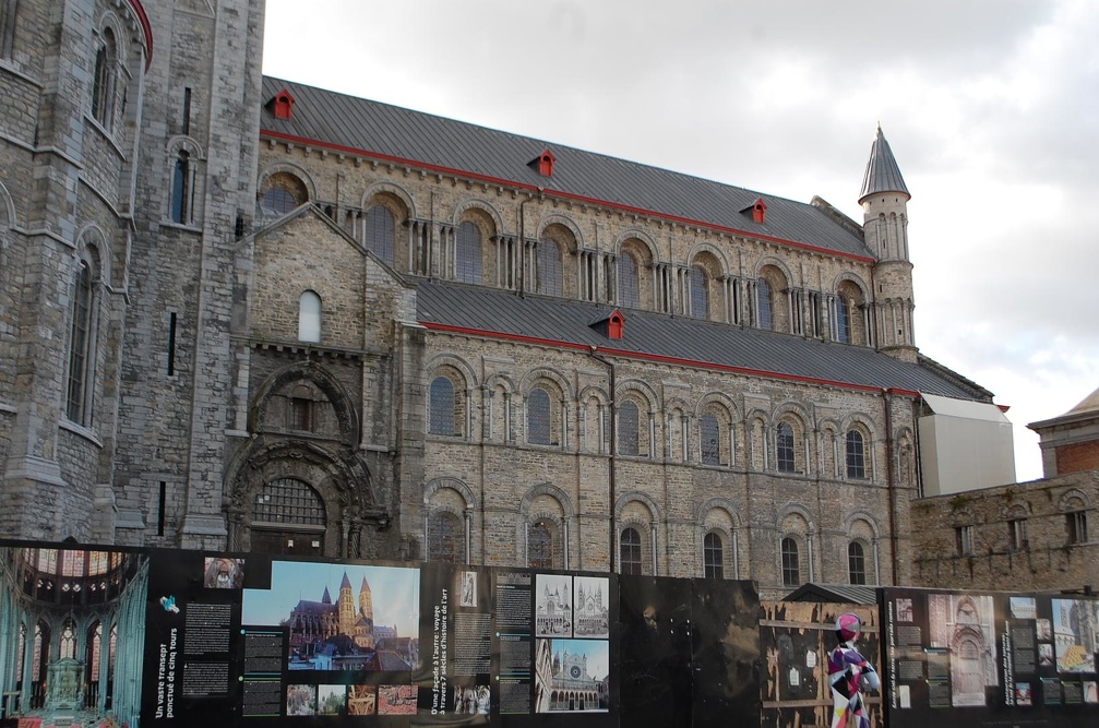 Nef romane de la cathédrale de Tournai